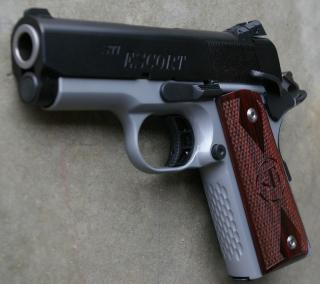 Pištoľ STI ESCORT 3,0" .45 ACP "1911"